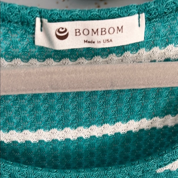 Aqua and White Striped waffle knit Tank Top - Picture 2 of 4